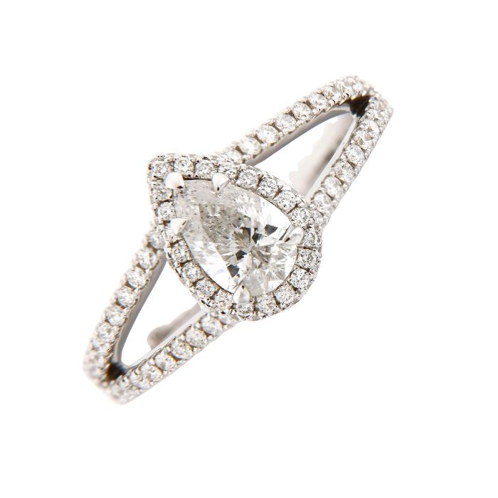 Pear Shape Diamond Engagement Ring